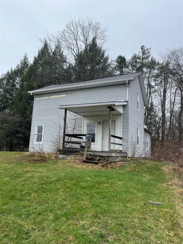 202 Washington Street, Jamestown, PA 16134