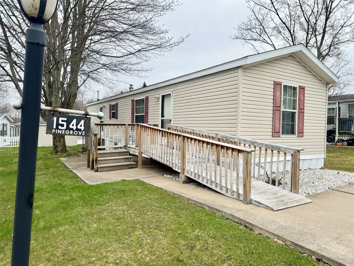 1544 Pinegrove Way, Erie, PA 16509 - #1