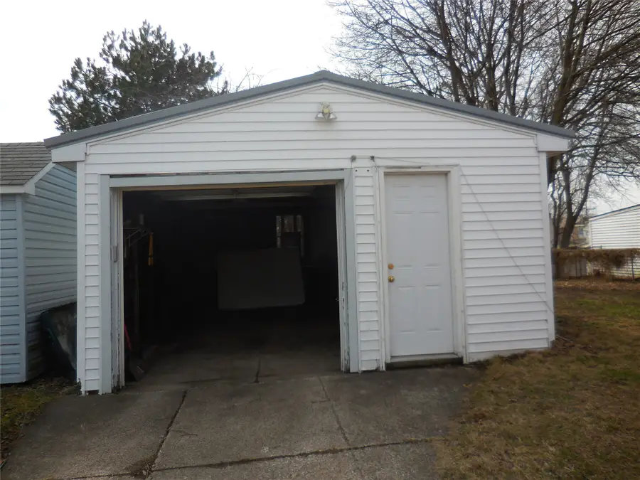 3216 Elmwood Avenue, Erie, PA 16508 - #3