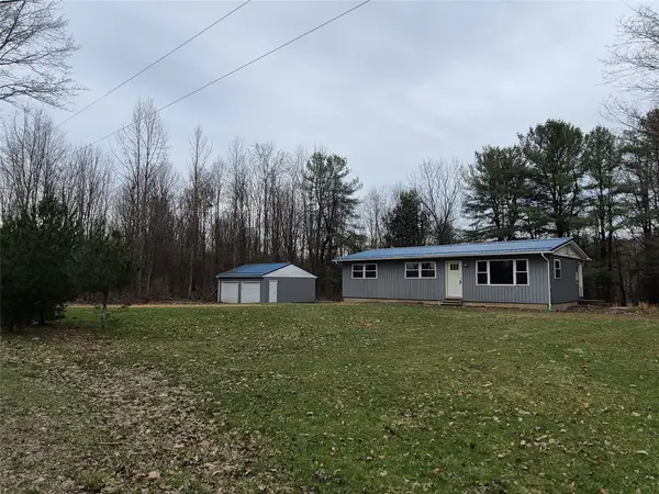 14353 Gibson Road, Conneaut Lake, PA 16316