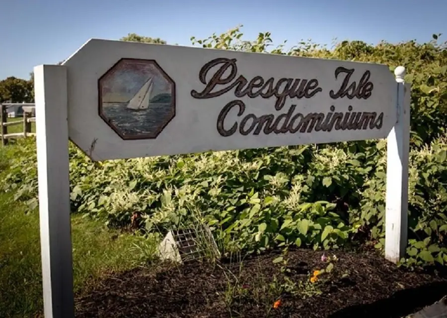 306 Presque Isle Boulevard #102, Millcreek, PA 16505 - #2