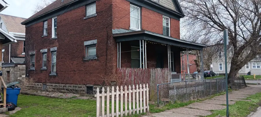 902 W 17th Street, Erie, PA 16502 - #2