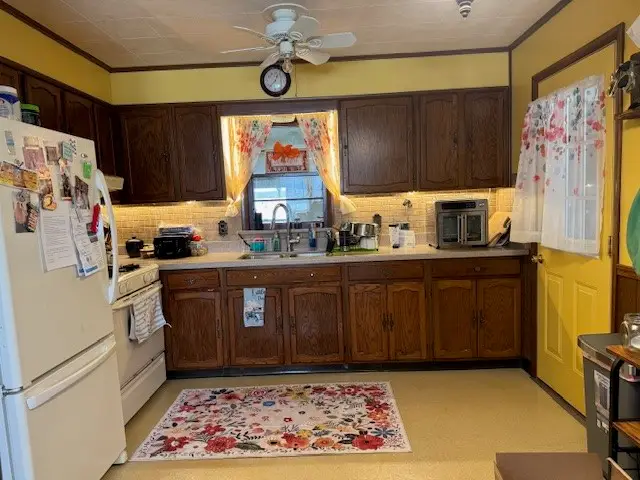 2520 E 43rd Street, Erie, PA 16510 - #2