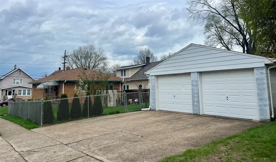 3203 Melrose Avenue, Erie, PA 16508 - #2