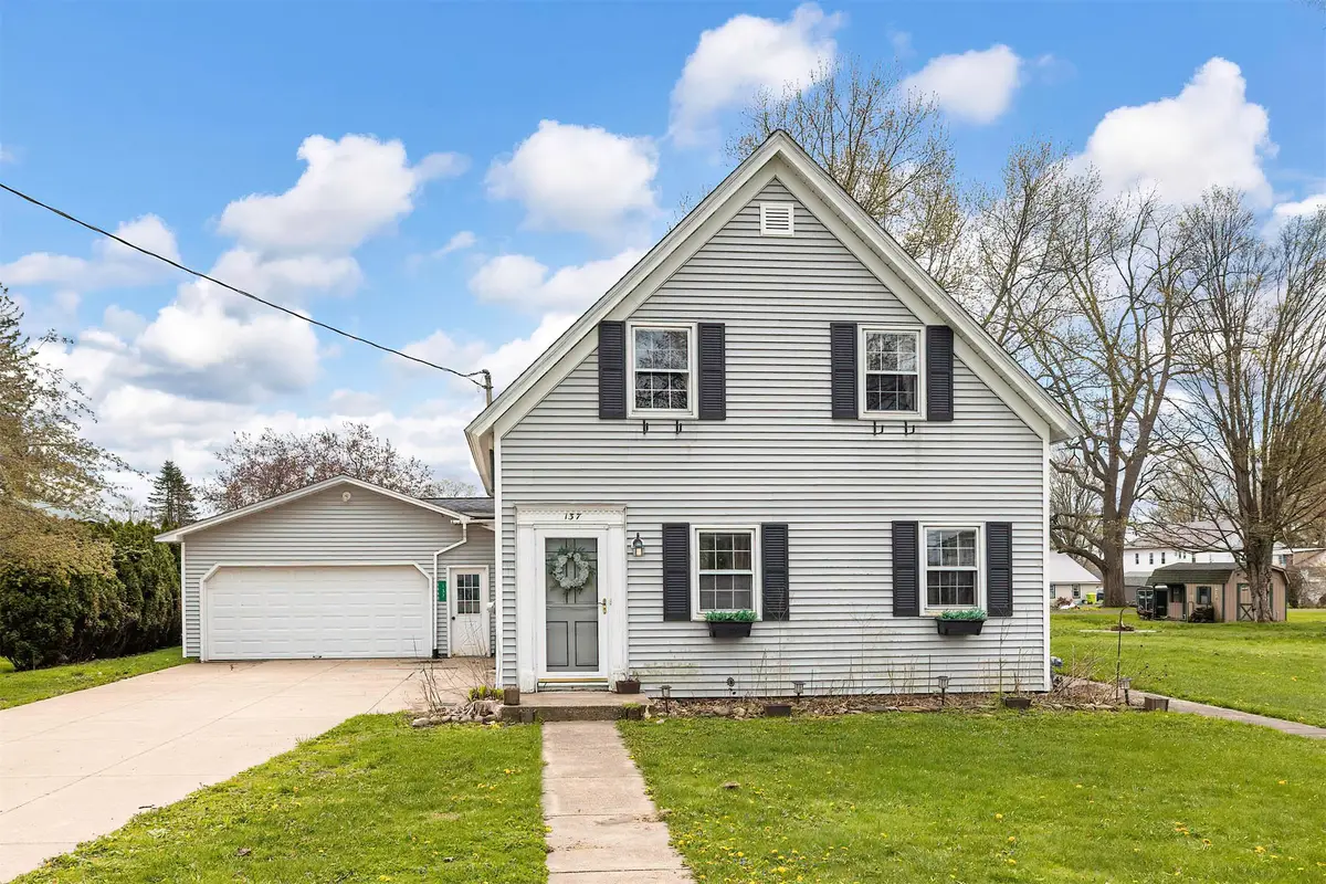 137 E 2nd Street, Waterford, PA 16441 - #1