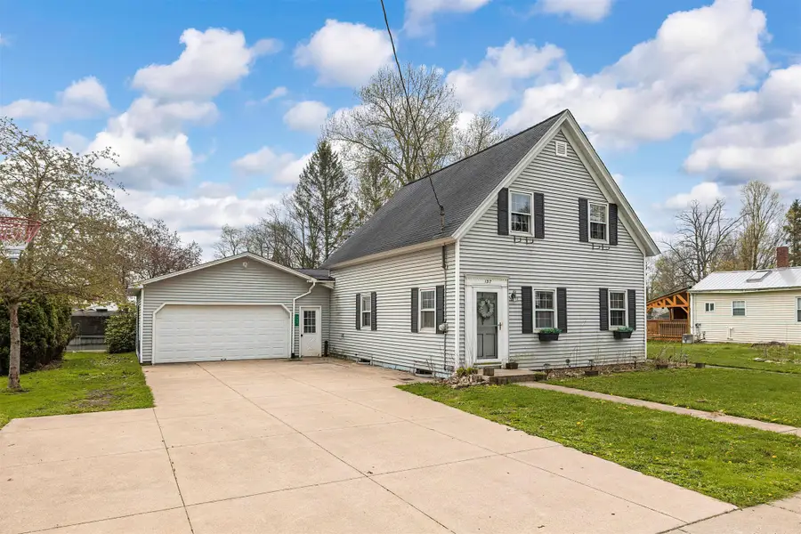 137 E 2nd Street, Waterford, PA 16441 - #2