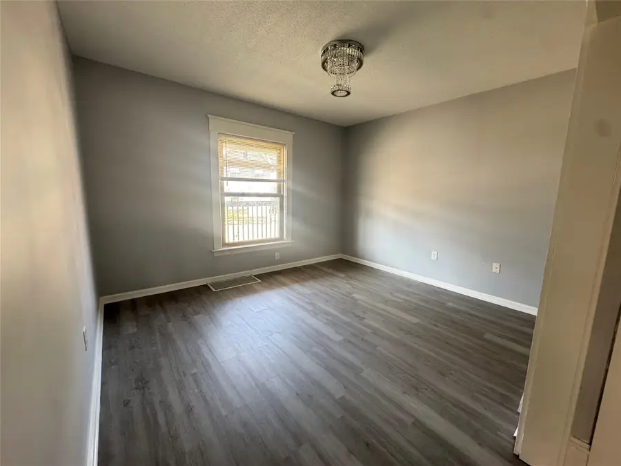 317 E 27th Street, Erie, PA 16504 - #3