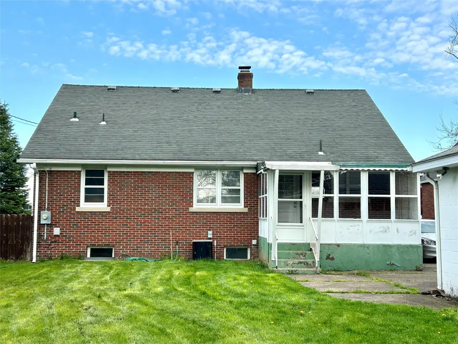 2920 Auburn Avenue, Erie, PA 16508 - #3