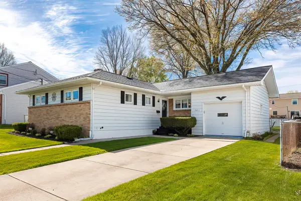 701 Pin Oak Drive, Erie, PA 16504