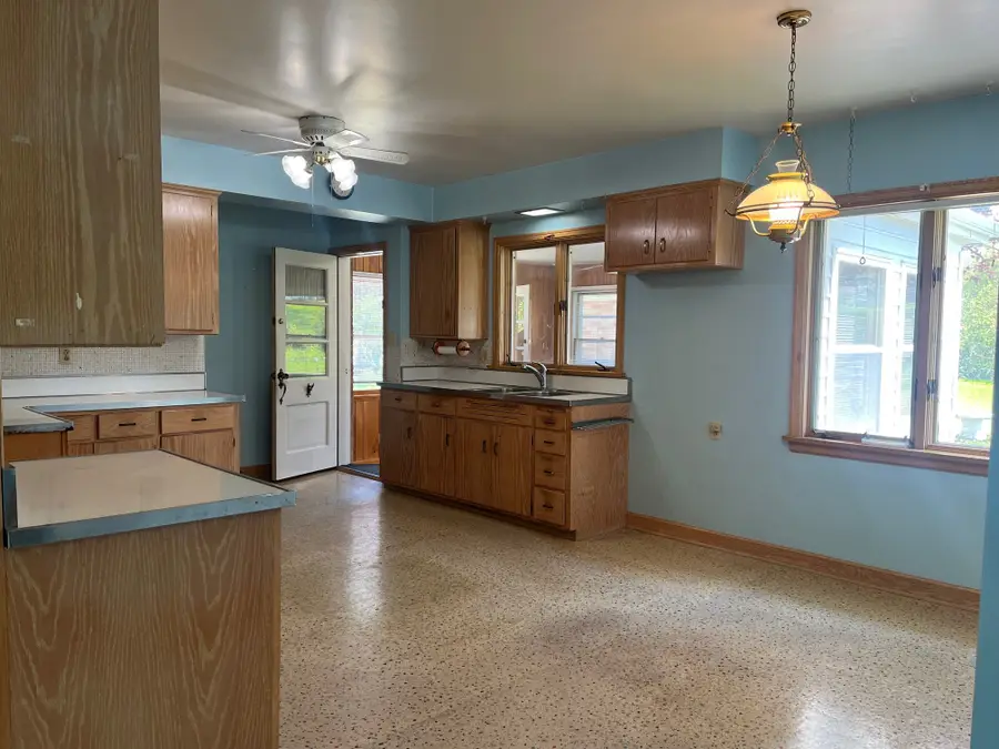 837 E 42nd Street, Erie, PA 16504 - #3
