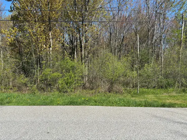 Melvin Road, Erie, PA 16509