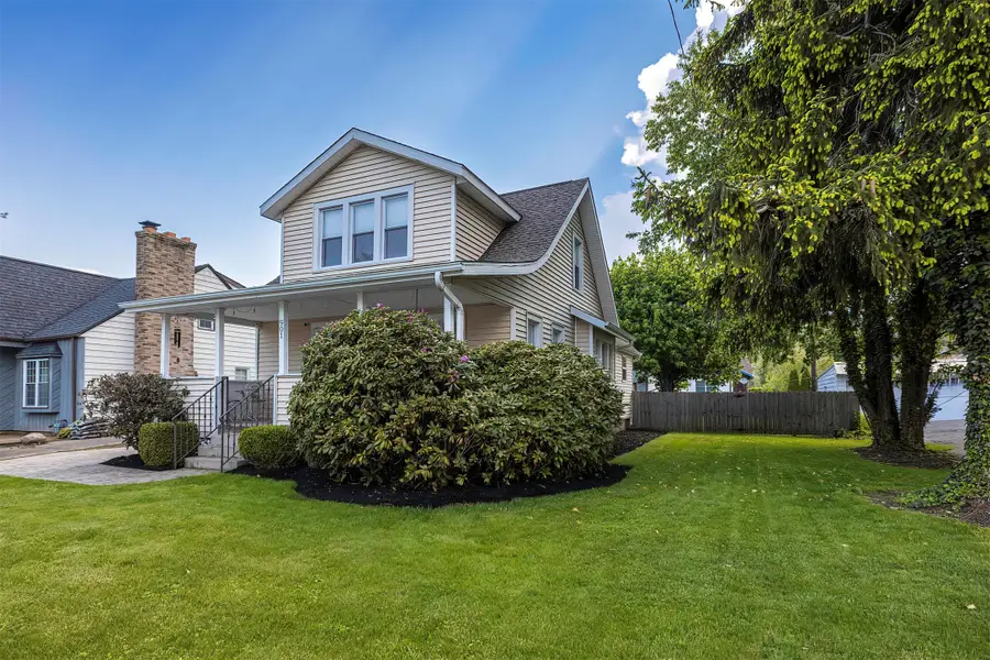 901 Oakmont Avenue, Erie, PA 16505 - #3