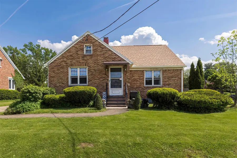 339 E 38th Street, Erie, PA 16504 - #2