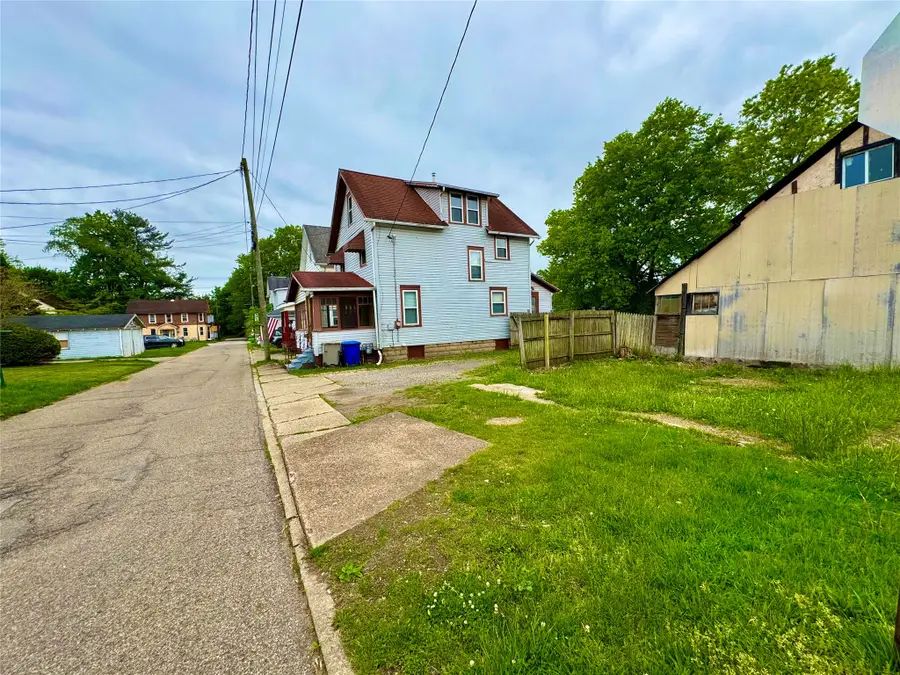 1044 Chancery Lane, Meadville, PA 16335 - #2