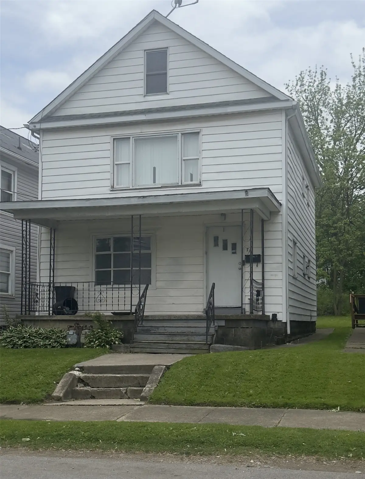 717 E 4th Street, Erie, PA 16507 - #1