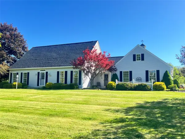 1462 Hendersonville Road, Sandy Lake, PA 16145