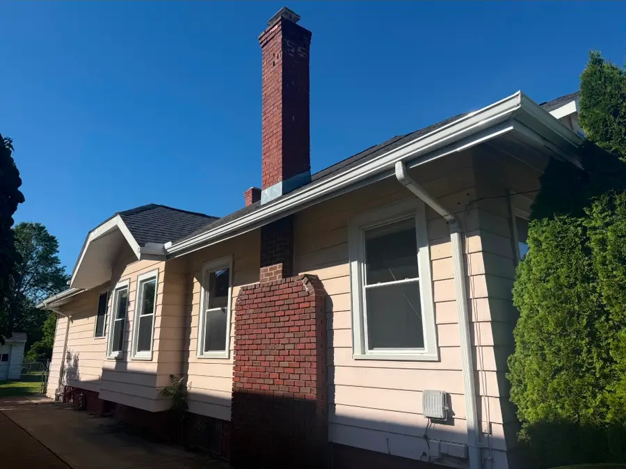 450 E 33rd Street, Erie, PA 16504 - #2