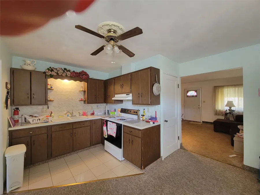 1049 W 39th. Street, Erie, PA 16509 - #2