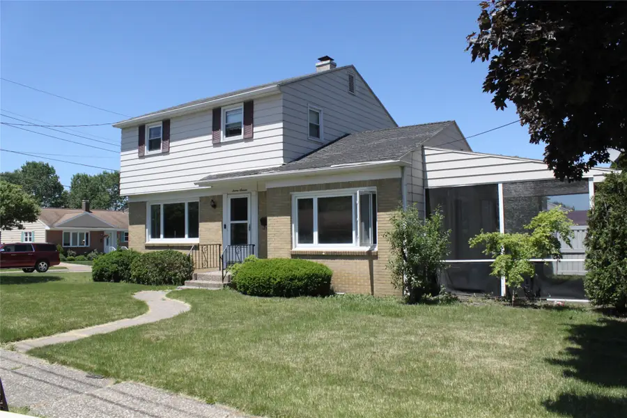 716 W 40th Street, Erie, PA 16509 - #2