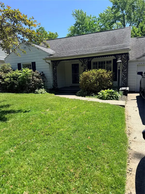 1050 Alcoma Street, Sharon, PA 16146