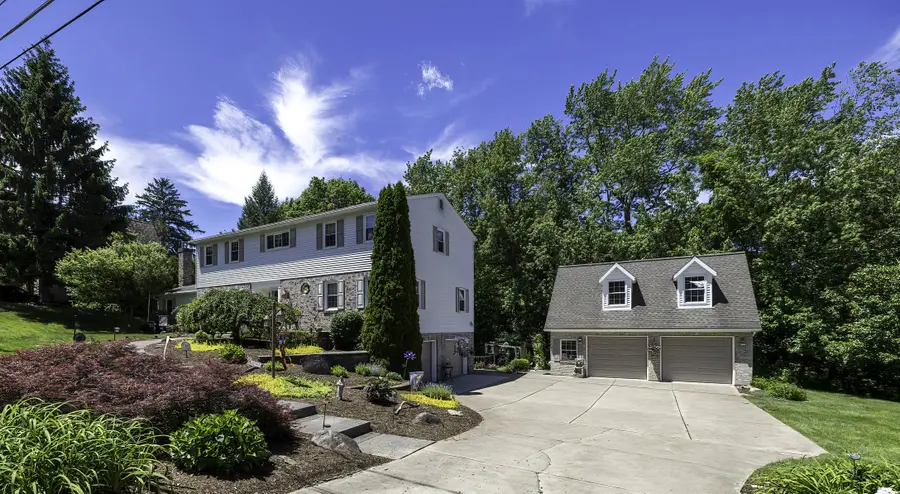 326 W Arlington Road, Erie, PA 16509 - #2