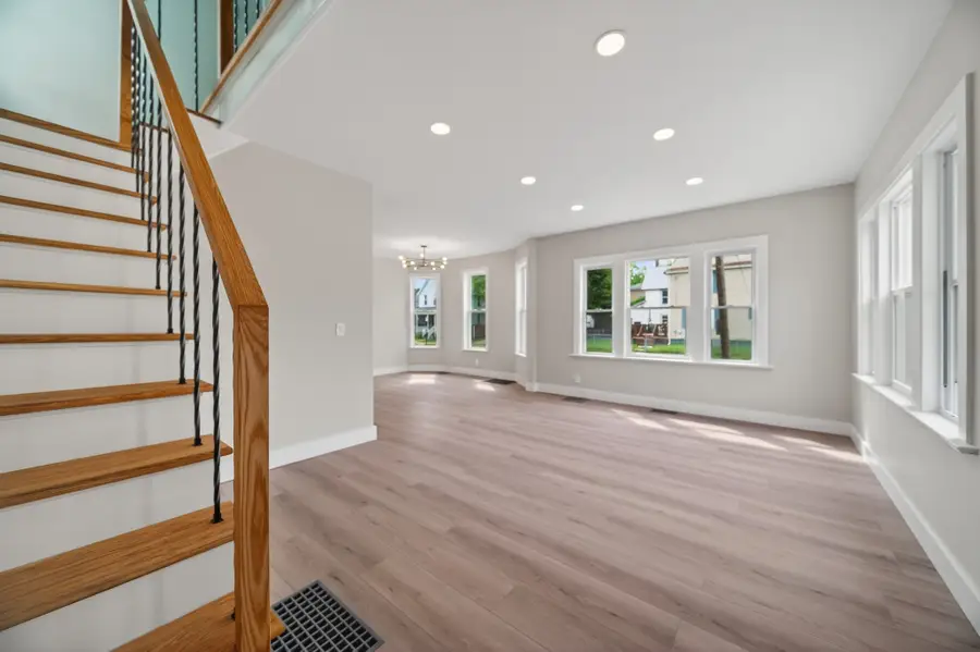 423 East Avenue, Erie, PA 16507 - #3