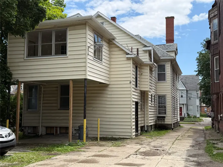 226 W 8th Street, Erie, PA 16502 - #3
