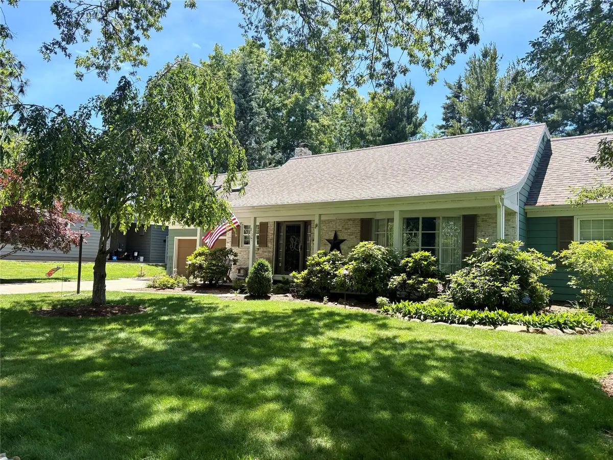 810 Wedgewood Drive, Erie, PA 16505 - #1