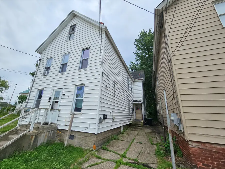 743 E 13th Street, Erie, PA 16503 - #3