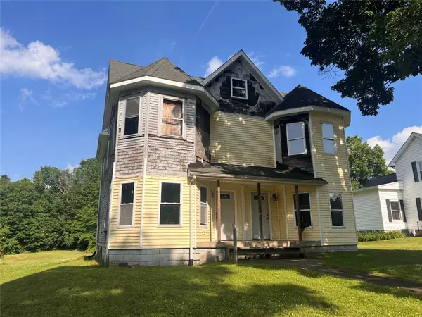 223-225 Thomas Street, Cambridge Springs, PA 16403