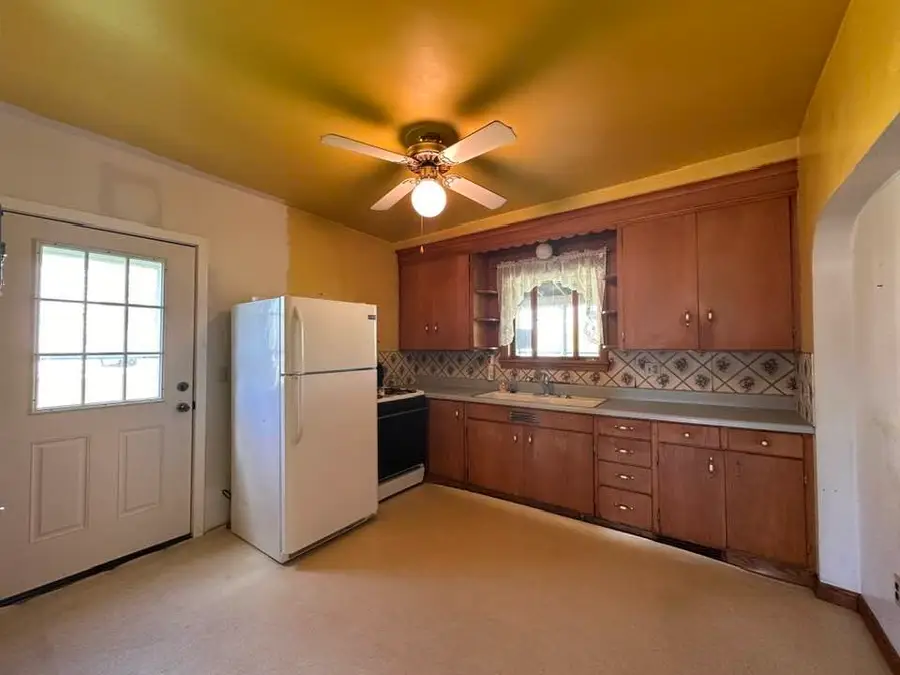 513 3rd Avenue, Johnsonburg, PA 15845 - #2