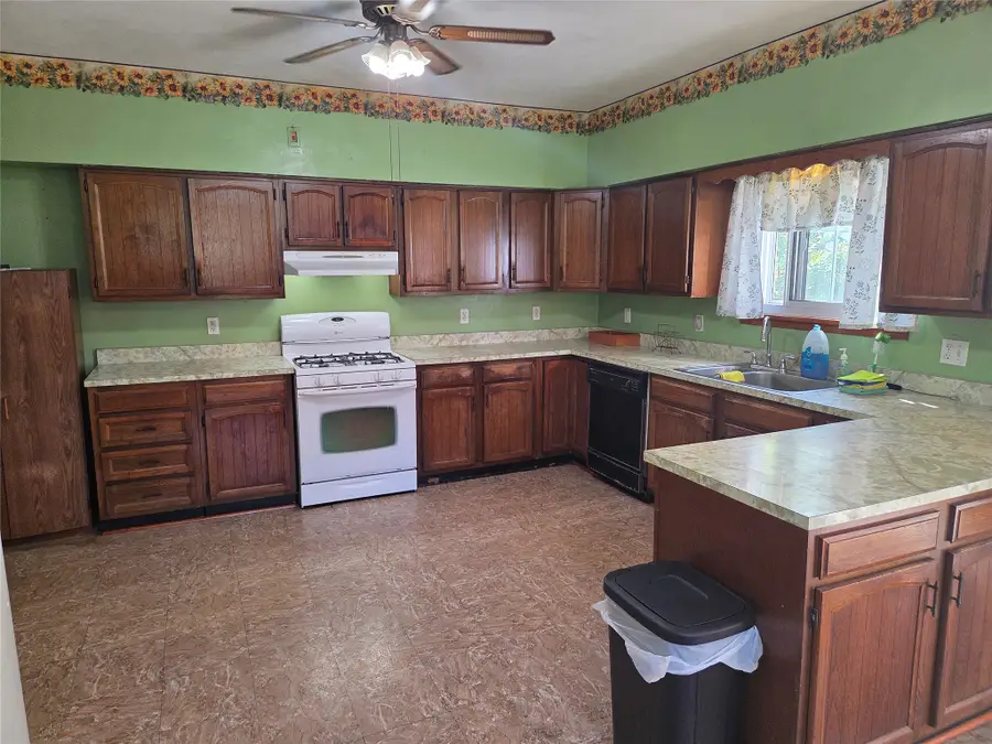 1416 W 39th Street, Erie, PA 16509 - #2