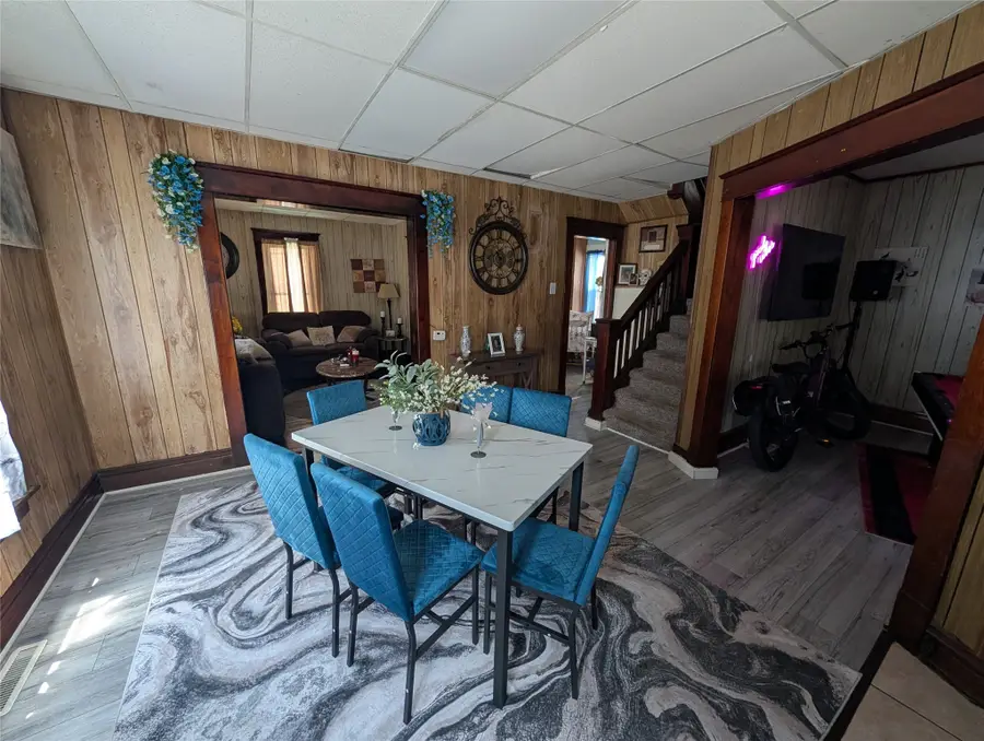 828 W 17th Street, Erie, PA 16502 - #3