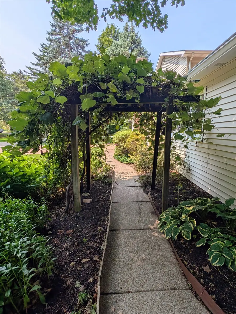 815 Elizabeth Lane, Erie, PA 16505 - #3
