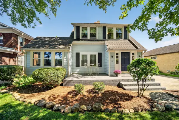 121 Sanford Place, Erie, PA 16511