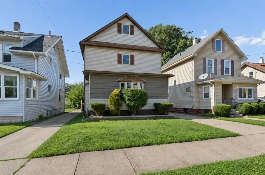 1142 E 30th Street, Erie, PA 16504 - #2