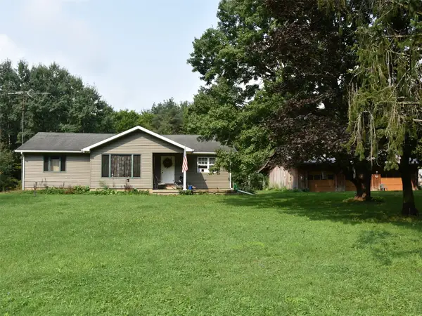 13577 Carpenter Road, Guys Mills, PA 16327