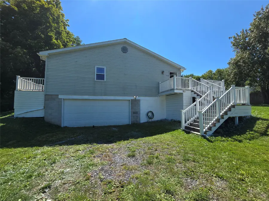 7499 Jefferson Street, Hartstown, PA 16131 - #3