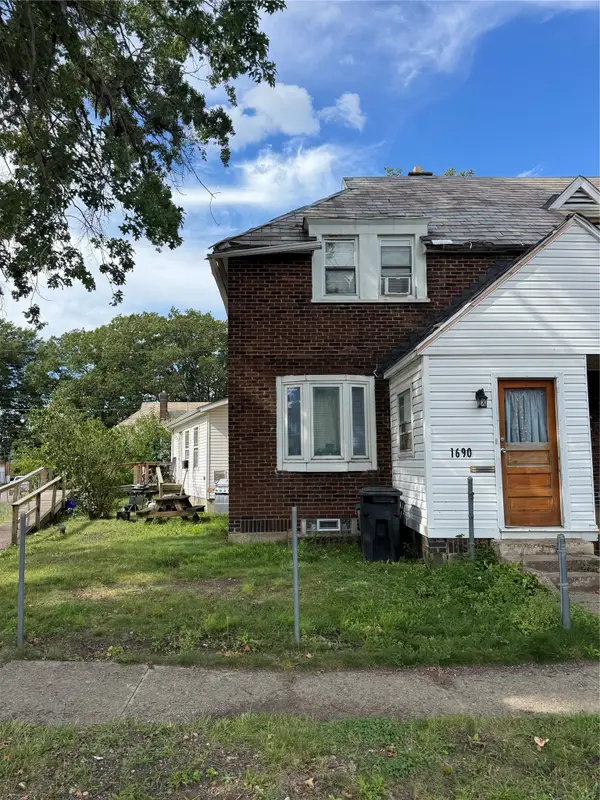 1690 W 15th Street, Erie, PA 16505