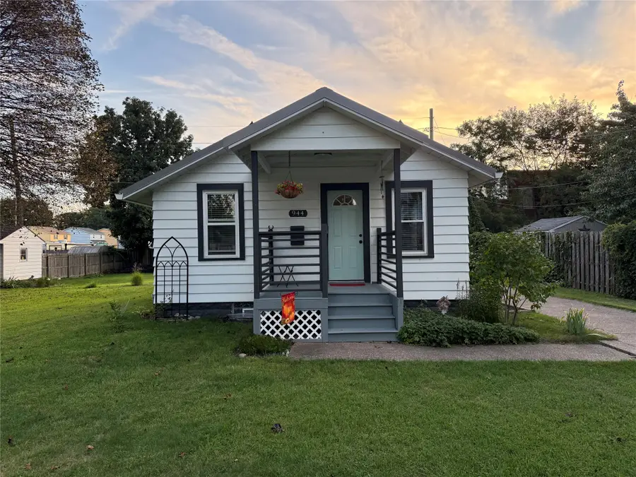 944 Delaware Avenue, Erie, PA 16505 - #2