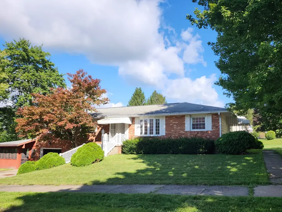 588 Lindsey Avenue, Meadville, PA 16335 - #3