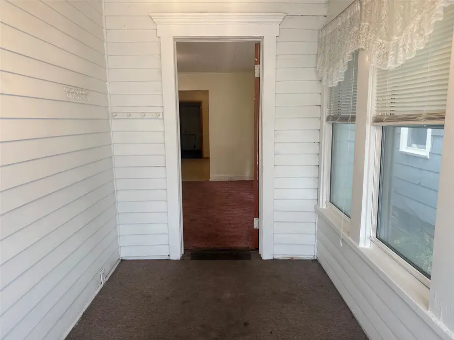 708 W 26th Street, Erie, PA 16508 - #3