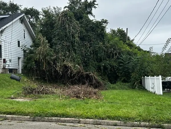 1126 E 4th Street, Erie, PA 16507