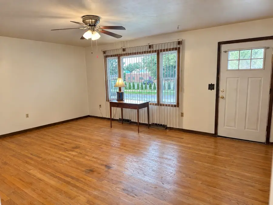939 E 7th Street, Erie, PA 16503 - #3