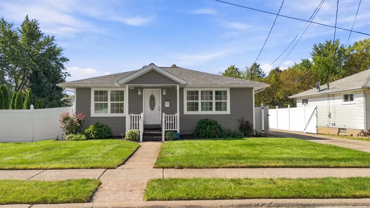 2914 Florence Avenue, Erie, PA 16504 - #1