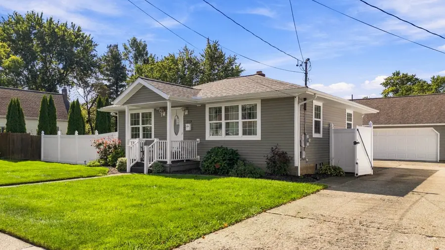 2914 Florence Avenue, Erie, PA 16504 - #3