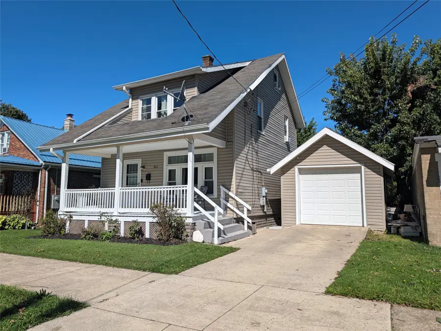 912 W 23rd Street, Erie, PA 16502 - #2