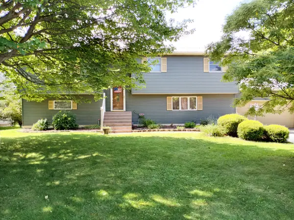 1118 Garloch Drive, Erie, PA 16505