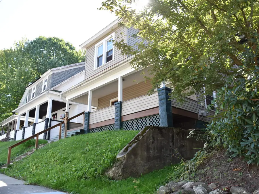 588 Pine Street, Meadville, PA 16335 - #3
