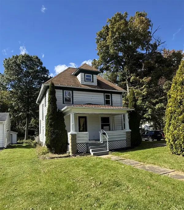 1042 S Morgan Street, Meadville, PA 16335